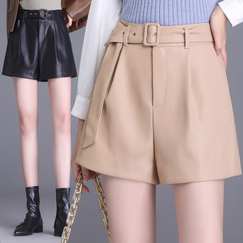 ハイウエスト パンツ ウエストベルト付きレザー調ショートパンツ