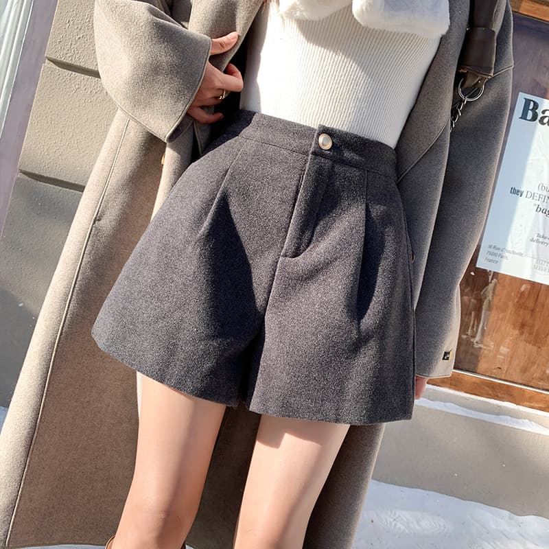 ハイウエスト パンツ ウール混 タック入り ゆったりショートパンツ