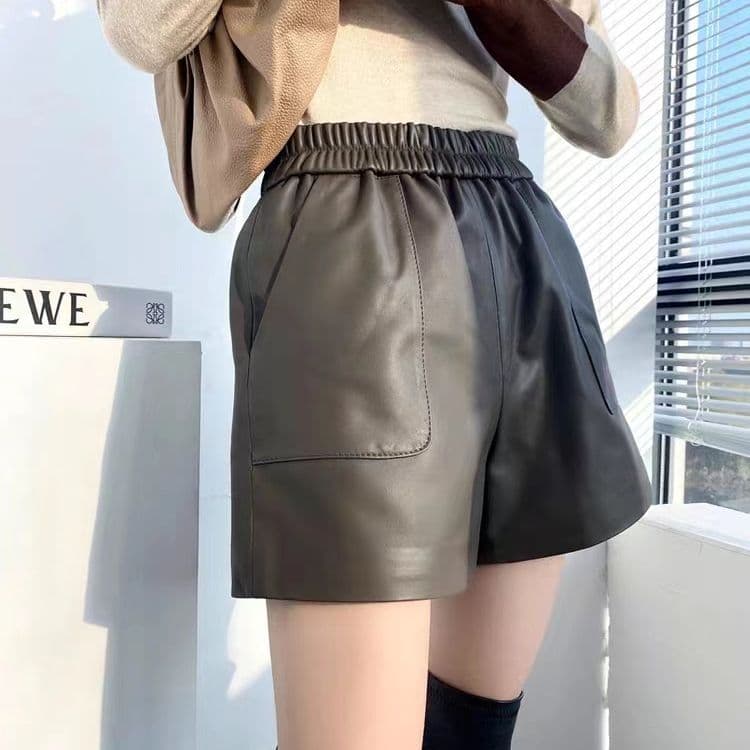 ハイウエスト パンツ レザー調 ポケット付き ゆるふわショートパンツ