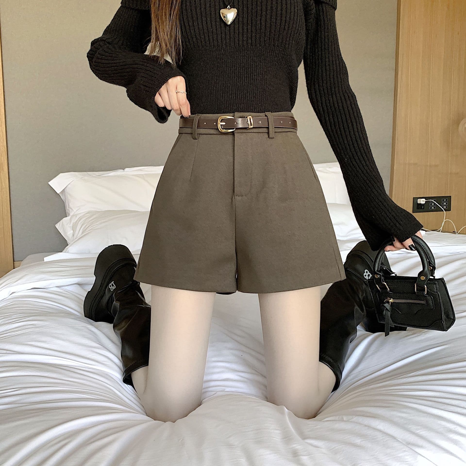 ハイウエスト パンツ ゆったりウエストベルト付きハイウエストショーツ